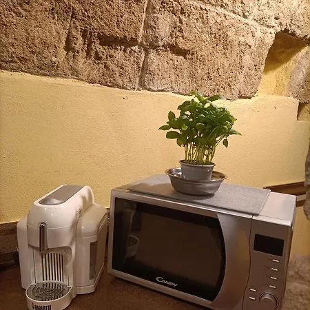 Stone House Apartment *